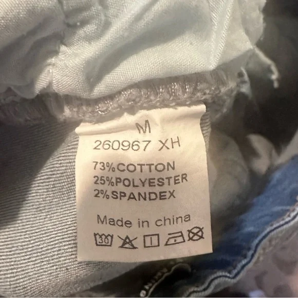 ❄️ NWT Flamingals Boho Embroidered Flare Jeans Medium Wash Bell Bottoms Size M - Picture 6 of 7